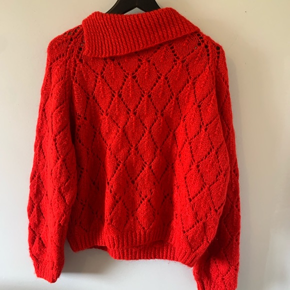 VINTAGE / Handmade / Red / Knit / Sweater - Picture 7 of 8